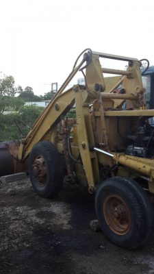 รถตัก KOMATSU SD20 ขนาดตัก 1 คิว ตักแรง รถใช้งานดีรับประกัน