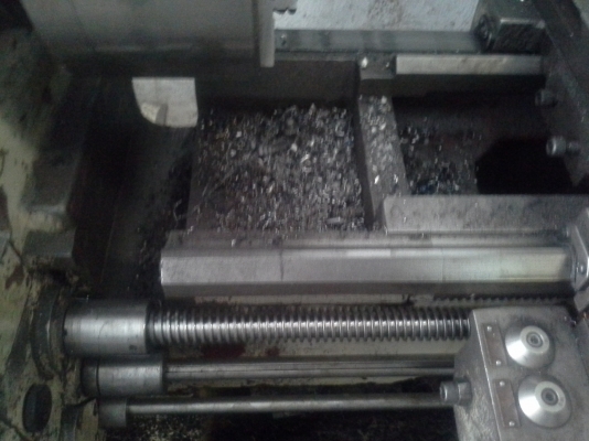 เครื่องกลึง YAM 400x700 ขนาด 5 ฟุต 4 เพลาเด้ง ระบบเกียร์บล็อค พร้อมมีเบรค กลึงเกลียวนิ้วและเกลียวมิลไม่ต้องเปลี่ยนเฟือง เครื่องจักรพร้อมใช้งาน เครื่องกลึง YAM 400x700 ขนาด 5 ฟุต 4 เพลาเด้ง ระบบเกียร์บล็อค พร้อมมีเบรค กลึงเกลียวนิ้วและเกลียวมิลไม่ต้องเปลี่ยนเฟือง เครื่องจักรพร้อมใช้งาน