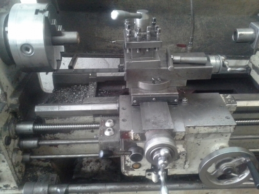 เครื่องกลึง YAM 400x700 ขนาด 5 ฟุต 4 เพลาเด้ง ระบบเกียร์บล็อค พร้อมมีเบรค กลึงเกลียวนิ้วและเกลียวมิลไม่ต้องเปลี่ยนเฟือง เครื่องจักรพร้อมใช้งาน เครื่องกลึง YAM 400x700 ขนาด 5 ฟุต 4 เพลาเด้ง ระบบเกียร์บล็อค พร้อมมีเบรค กลึงเกลียวนิ้วและเกลียวมิลไม่ต้องเปลี่ยนเฟือง เครื่องจักรพร้อมใช้งาน