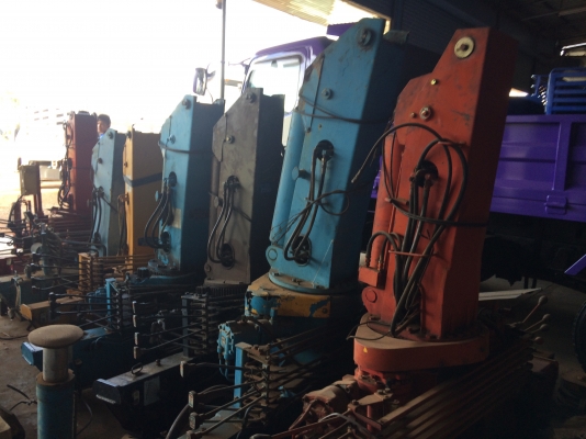 ขายเครนติดรถบรรทุก มือสองสภาพดีนำเข้าจากญี่ปุ่น