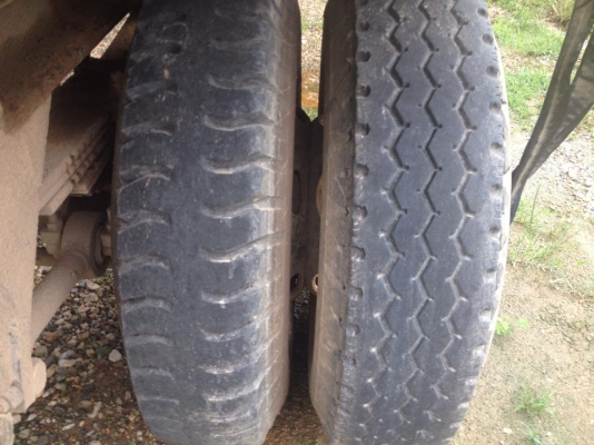 ขายลูกพ่วง 2คานดั้มเนียมมีเสากลาง อู่ ส สุชัย นครปฐมปี 47 สภาพสวยยางดี พร้อมใช้งานเจ้าของขายเอง ราคาต่อรองได้