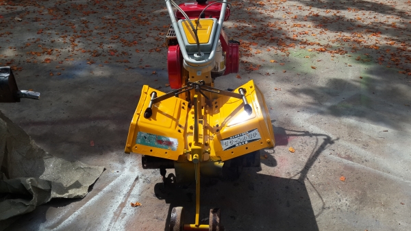 รถพรวนดิน