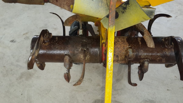 รถพรวนดิน