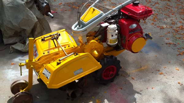 รถพรวนดิน