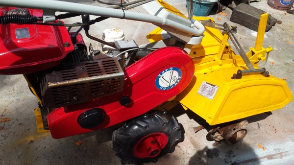 รถพรวนดิน