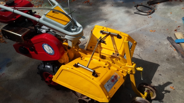 รถพรวนดิน