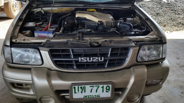 ISUZU 4WD   DRAGON POWER - SPACE CAB SLX 3.0 MT