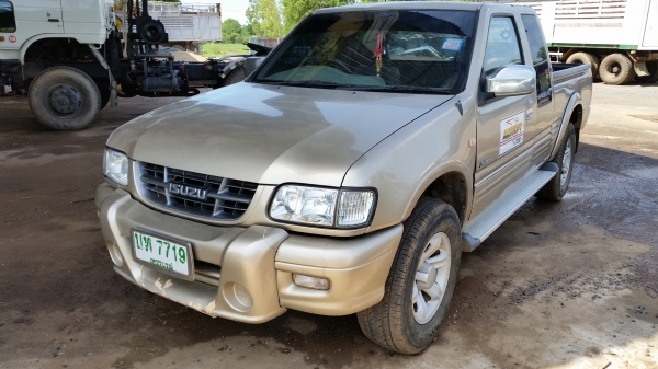 ISUZU 4WD   DRAGON POWER - SPACE CAB SLX 3.0 MT