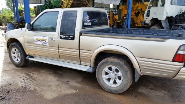 ISUZU 4WD   DRAGON POWER - SPACE CAB SLX 3.0 MT