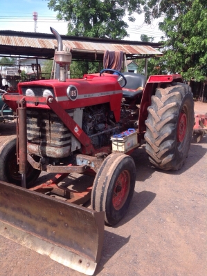 รถแทรกเตอร์แม็กซี่สภาพดีเดิมเครื่อง เกียร เฟืองท้ายดี มีผานดันหน้า ผานหลัง