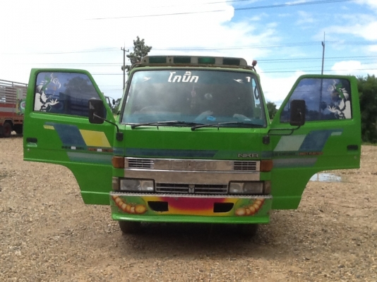 รถบรรทุกดั้มดินเล็กสี่ล้อ NKR