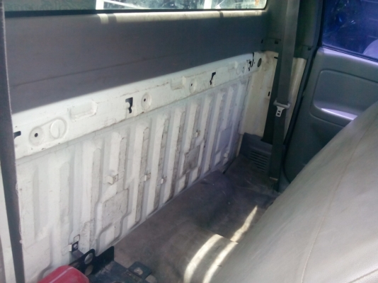 ขาย ISUZU D-MAX POWER 2.5 SPARK EX ปี 02 รถสวย สภาพดี แห้งๆ เดิมๆ บาง พร้อมลุยงาน เอกสารพร้อมโอน