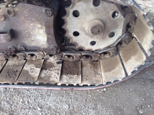 ขายรถแมคโครPC200-2พร้อมหัวเจาะ สภาพพร้อมใช้ สนใจติดต่อ บอย085-156-2314