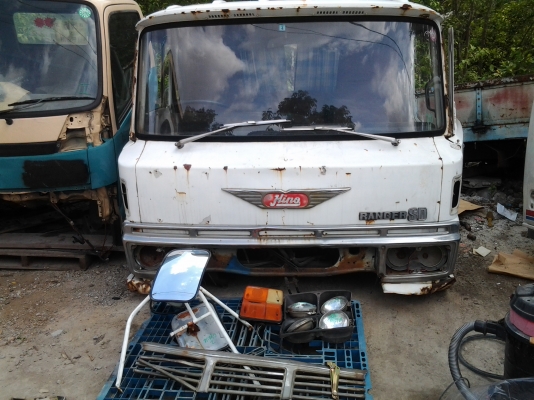 ขายด่วนหัวรถ 6 ล้อ นำเข้าจากเซียงกง ขายโล๊ะล้างสต็อกจำนวนมาก เลิกกิจการ จากหัวละ 70,000 - 100,000 บาท ขายเพียงหัวละ 39,500 บาท เท่านั้น อุปกรณ์ครบ มาก่อนได้เลือกก่อน หากเหมาหมดลดลงได้อีกครับ มีหัวโตโยต้าไดน่าร์ หัวมิตซู หัวฮีโน่ หัวอีซูซุ หัวนิสสัน สอบถาม