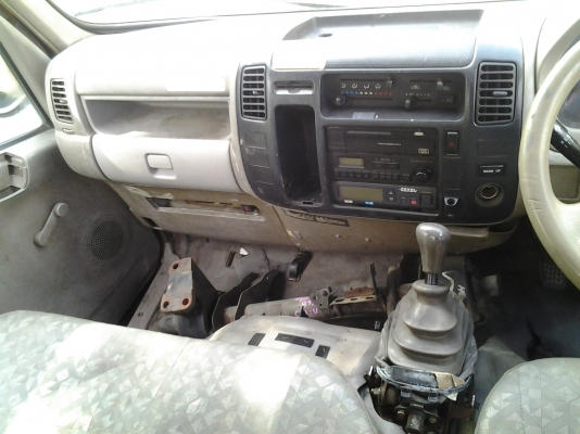 ขายด่วนหัวรถ 6 ล้อ นำเข้าจากเซียงกง ขายโล๊ะล้างสต็อกจำนวนมาก เลิกกิจการ จากหัวละ 70,000 - 100,000 บาท ขายเพียงหัวละ 39,500 บาท เท่านั้น อุปกรณ์ครบ มาก่อนได้เลือกก่อน หากเหมาหมดลดลงได้อีกครับ มีหัวโตโยต้าไดน่าร์ หัวมิตซู หัวฮีโน่ หัวอีซูซุ หัวนิสสัน สอบถาม