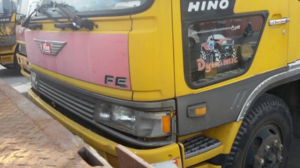 hino ขายไปแล้วครับเหลือrocky 2 คัน,เบอร์ 202,203 ขาย 550,000ครับ รถใช้ในการท่าเรือไม่เคยขับออกถนนเลย สภาพรถค่อนข้างดี รถปี 36-37