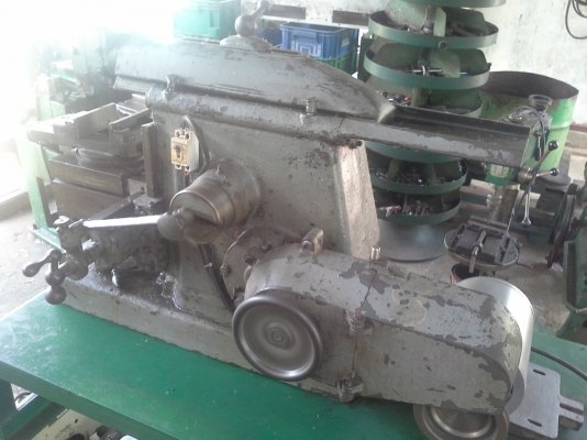 เครื่องไส ขนาดเล็ก หายากมาก รุ่นนี้ สภาพเครื่องจักรพร้อมใช้งาน