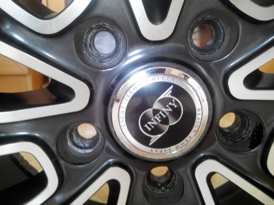 INFINY BY JAPAN 17/5/114 กว้าง7.5ทั้ง4วง หน้าตื้นหลังลึก ออฟ42-38ขอบเลส เดิมๆโรงงานสวยๆไม่เบียด ไม่ซ่อม ขาย7000สนจัยดู ของได้ที่ คลอง2 คลองหลวง ซ,บงกช11  0898128457 ไอดี chaichaimax  ซ.บงกช11https://www.facebook.com/profile.php?id=1000062310313