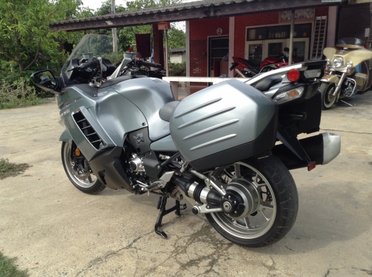 ธารนนทบุรี//ขาย kawasaki gtr1400 ปี2008 สวยๆเดิมๆ ราคา450,000 บาท ส.พ.ม แท้
