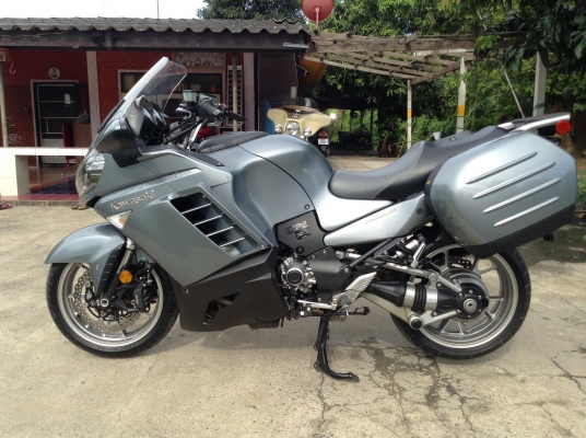 ธารนนทบุรี//ขาย kawasaki gtr1400 ปี2008 สวยๆเดิมๆ ราคา450,000 บาท ส.พ.ม แท้