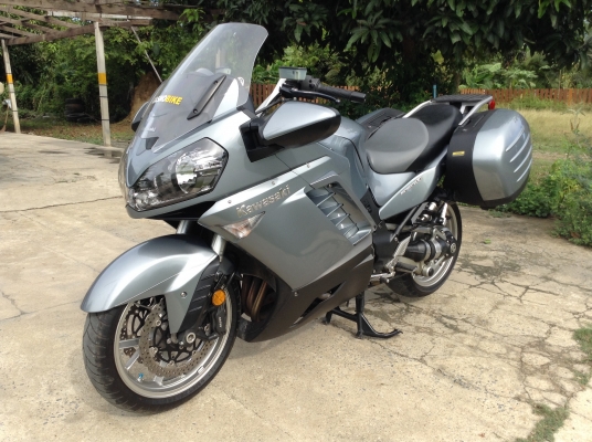 ธารนนทบุรี//ขาย kawasaki gtr1400 ปี2008 สวยๆเดิมๆ ราคา450,000 บาท ส.พ.ม แท้