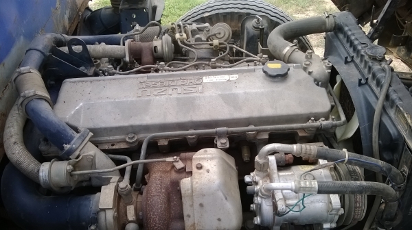 ISUZU NPR เครื่อง4HG1T เครื่อดีมาก คัสซีสวย F หน้า-หลัง แอร์ CD ยาว5เมตรกระบะเหล็กพร้อมคอก พร้อมใช้
