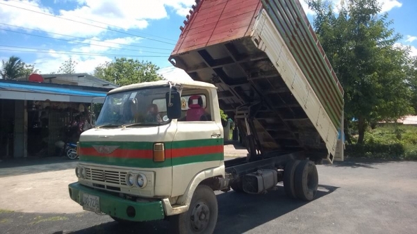 ขายรถบรรทุกหกล้อดัมพ์ Hino KM310 เครื่อง 90 แรง แชสซีสวย ทะเบียนพร้อม