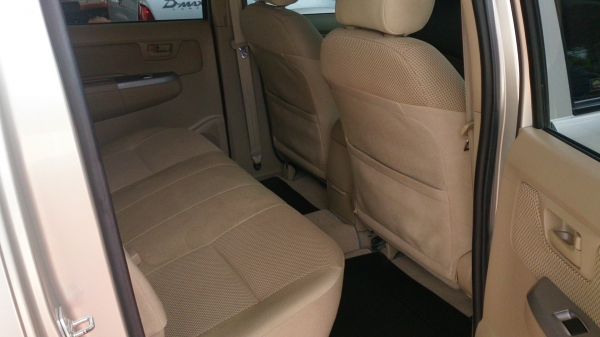 ขาย  TOYOTA HILUX VIGO D4D Double Cab  3.0 AT ปี 2011