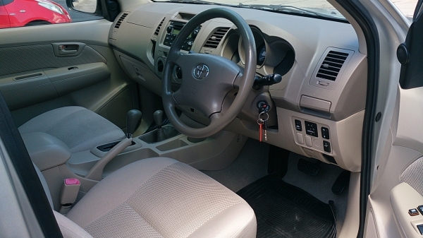 ขาย  TOYOTA HILUX VIGO