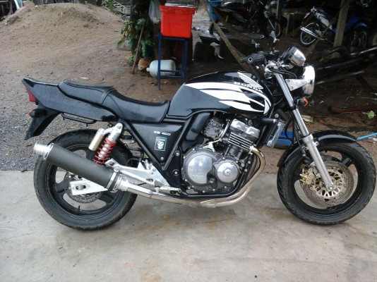 CB400