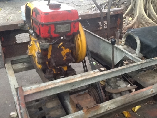 รถบรรทุกล้อยางตีนตะขาบyanmar11แรง