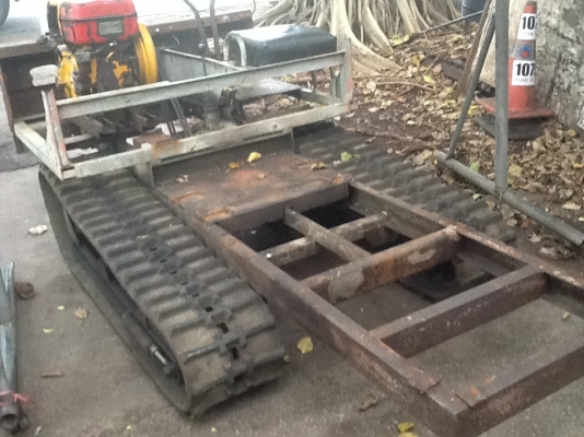 รถบรรทุกล้อยางตีนตะขาบyanmar11แรง