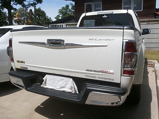 ขายรถบ้าน ISUZU D-Max Hinlander 3.0 ปี 2009 สี ขาวมุข