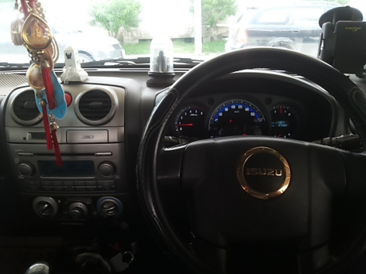 ขายรถบ้าน ISUZU D-Max Hinlander 3.0 ปี 2009 สี ขาวมุข