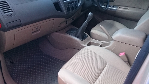 TOYOTA HILUX VIGO D4D Double Cab  Prerunner VN Turbo 3.0 MT ปี 2011