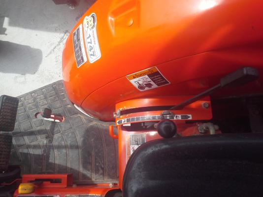 รถแทรคเตอร์ 36 แรงม้าจำนวนชั่วโมงน้อย+ปรับสภาพพร้อมใช้งาน รถแทรคเตอร์ 36 แรงม้าจำนวนชั่วโมงน้อย+ปรับสภาพพร้อมใช้งาน