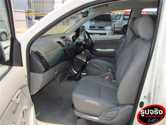 คุ้มค่ากับการลงทุน TOYOTA HILUX VIGO D4D Double Cab  2.5 MT ปี 2009