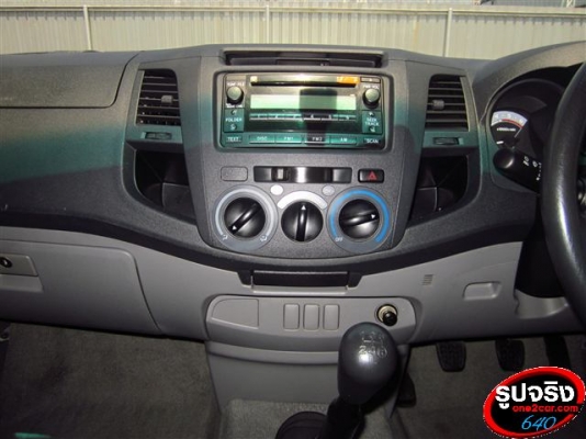 คุ้มค่ากับการลงทุน TOYOTA HILUX VIGO D4D Double Cab  2.5 MT ปี 2009
