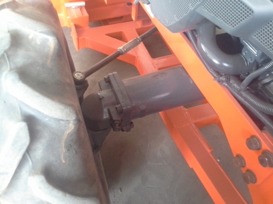 รถแทรคเตอร์ 36 แรงม้ารับประกัน 9เดือนหรือ 500 ชั่วโมง รถแทรคเตอร์ 36 แรงม้ารับประกัน 9เดือนหรือ 500 ชั่วโมง