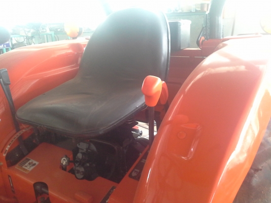 รถแทรคเตอร์ 36 แรงม้ารับประกัน 9เดือนหรือ 500 ชั่วโมง รถแทรคเตอร์ 36 แรงม้ารับประกัน 9เดือนหรือ 500 ชั่วโมง