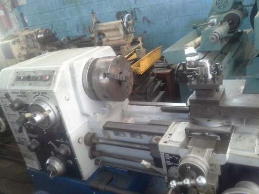 เครื่องกลึง CHEINYEH NL405Gx1000 ขนาด 6 ฟุต 4 เพลาเด้ง ระบบเกียร์บล็อค พร้อมมีเบรค กลึงเกลียวนิ้วและเกลียวมิลไม่ต้อง