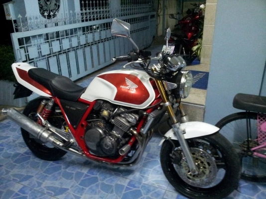 ขาย cb400 ทะเบียนโอนนอก 65,000