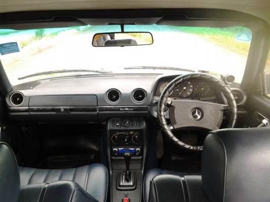 benz300d ดีเซล พร้อมใช้ทะเบียนสวย ต่อลองได้