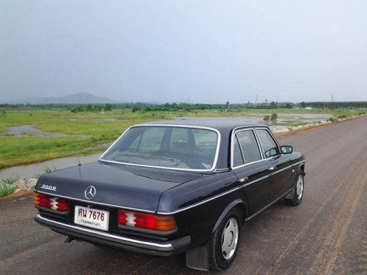 benz300d ดีเซล พร้อมใช้ทะเบียนสวย ต่อลองได้