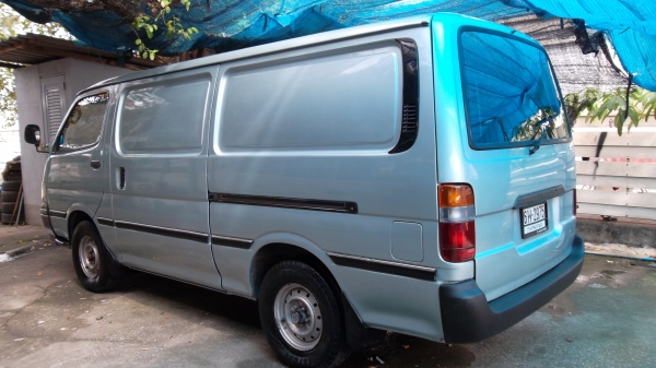 TOYOTA2.5ดีเซล ตู้หัวจรวด ปี1996 ราคาถูกๆ 98000 TOYOTA2.5ดีเซล ตู้หัวจรวด ปี1996 ราคาถูกๆ 98000