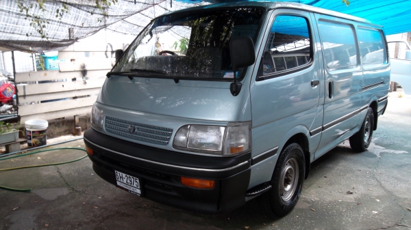 TOYOTA2.5ดีเซล ตู้หัวจรวด ปี1996 ราคาถูกๆ 98000 TOYOTA2.5ดีเซล ตู้หัวจรวด ปี1996 ราคาถูกๆ 98000