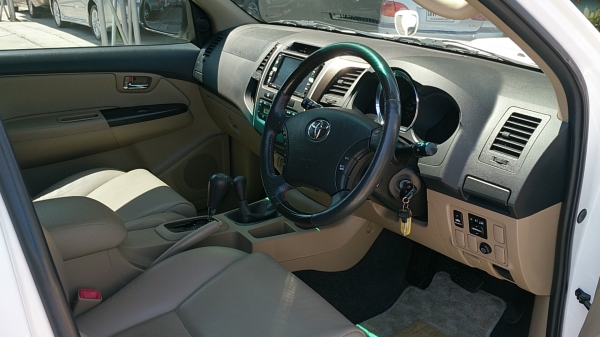 TOYOTA FORTUNER TRD Sportivo II 3.0 AT 4WD ปี 2010