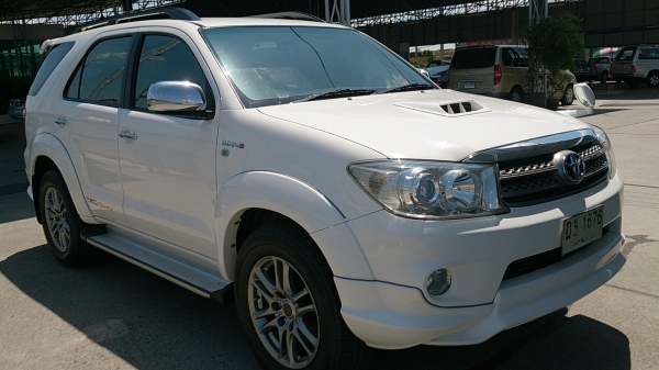 TOYOTA FORTUNER TRD Sportivo II 3.0 AT 4WD ปี 2010