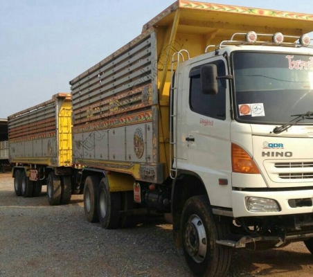 รถบรรทุก 10 ล้อ พร้อมหางพ่วง 12 ล้อ 2 ชุด