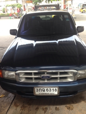 ขาย ford ตัวtop เกียร์ออโต้ วิ่งน้อย ไม่เคยชน